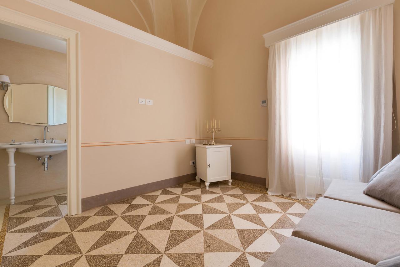 Palazzo Fasti Bed & Breakfast Casarano Exterior photo